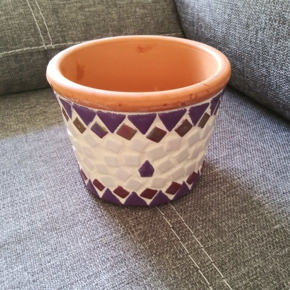 **PRICE REDUCED** Hand Crafted Mosaic Tile Flower Pot - Picture 10 of 13